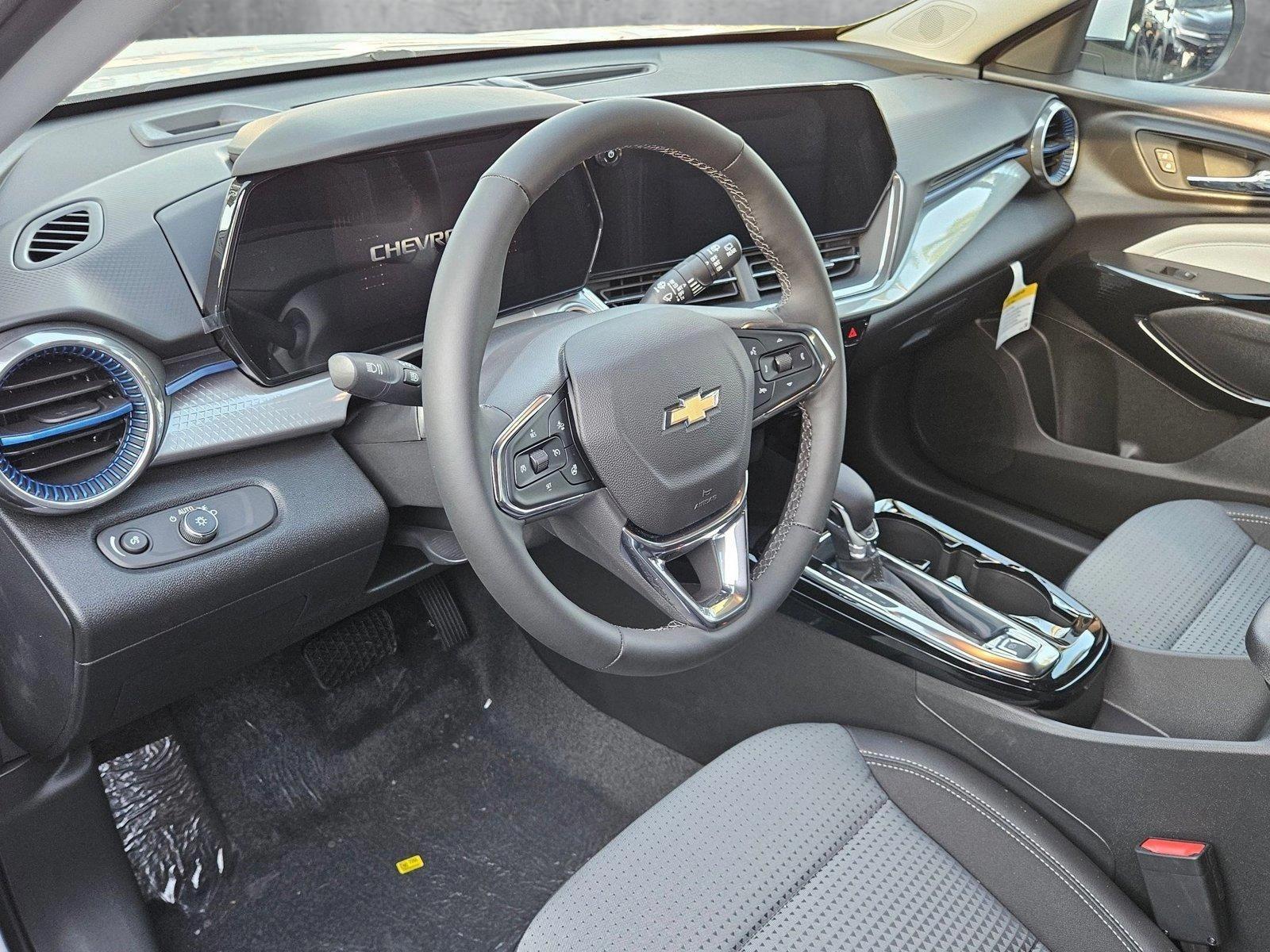 2025 Chevrolet Trax Vehicle Photo in GREENACRES, FL 33463-3207
