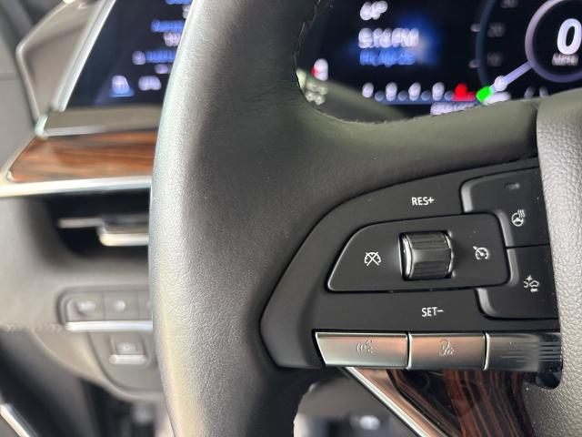 2022 Cadillac Escalade Vehicle Photo in MANHATTAN, KS 66502-5036