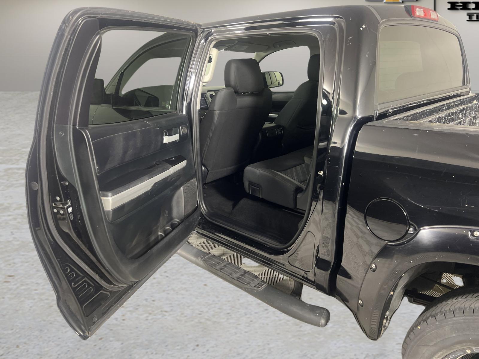 2017 Toyota Tundra 2WD Vehicle Photo in GEORGETOWN, TX 78626-7508