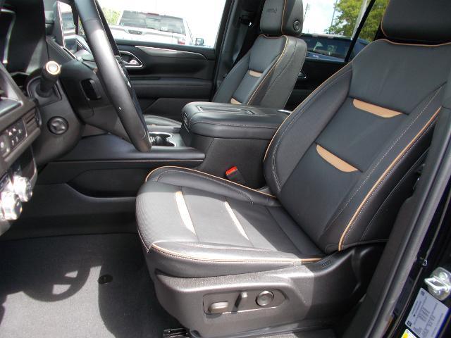 2024 GMC Yukon XL Vehicle Photo in LOWELL, MA 01852-4336
