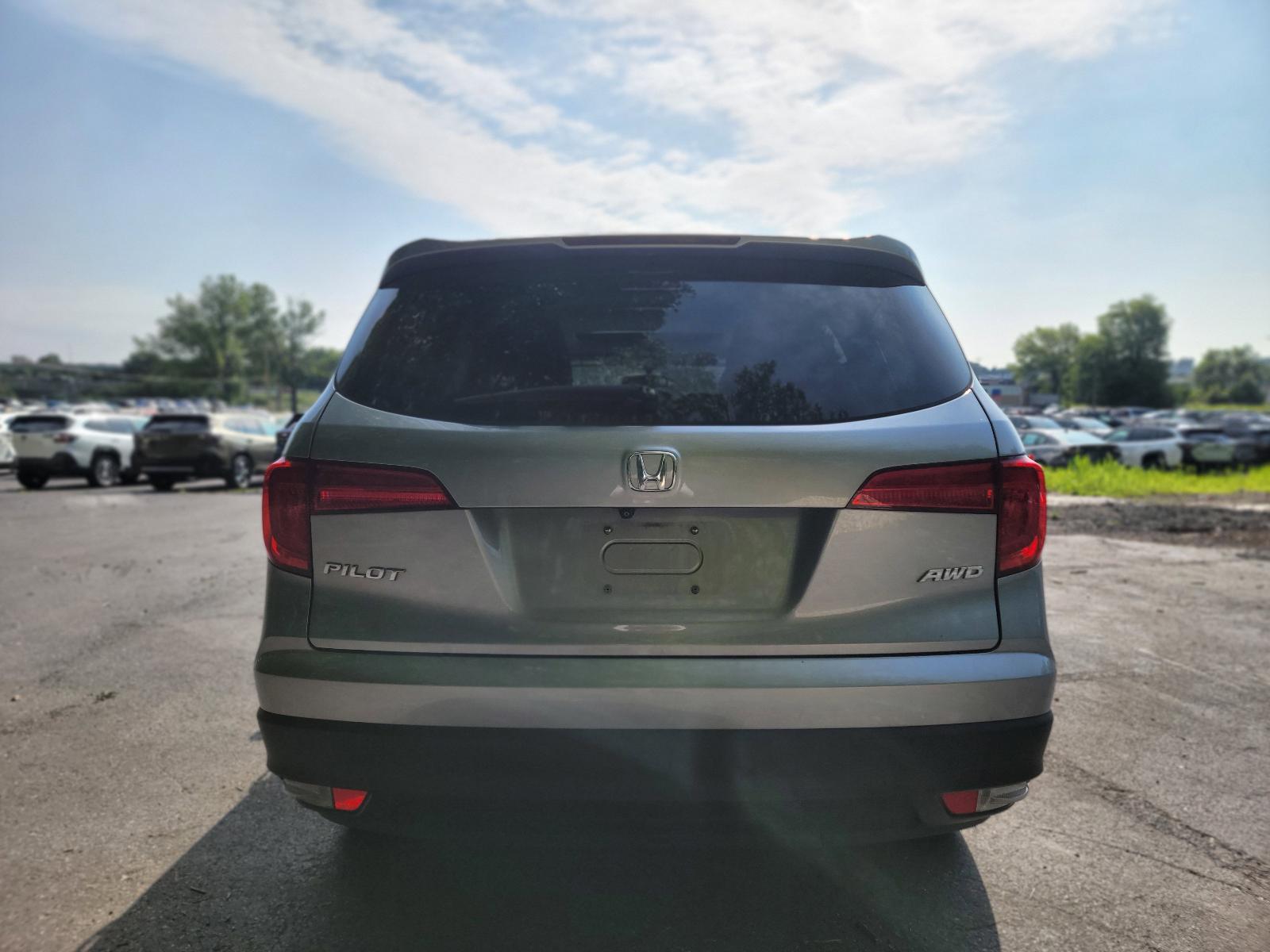 2018 Honda Pilot Vehicle Photo in Harrisburg, PA 17111