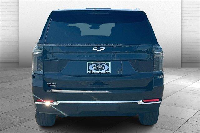 2025 Chevrolet Suburban Vehicle Photo in KANSAS CITY, MO 64114-4502