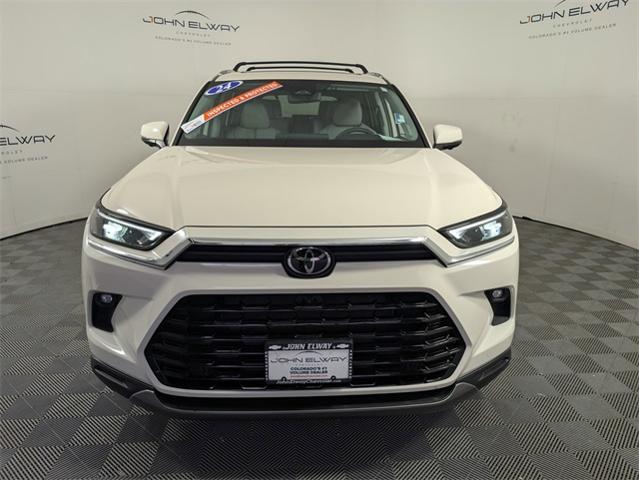 2024 Toyota Grand Highlander Vehicle Photo in ENGLEWOOD, CO 80113-6708