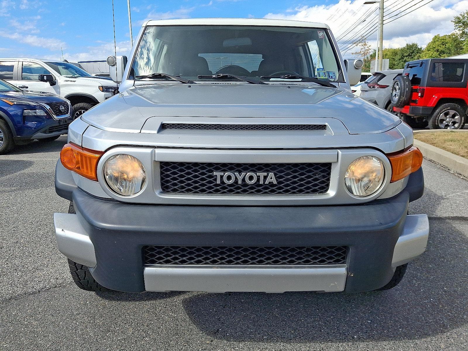 2007 Toyota FJ Cruiser Vehicle Photo in Mechanicsburg, PA 17050-2306