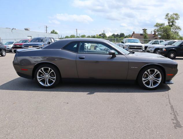 Used 2022 Dodge Challenger R/T with VIN 2C3CDZBT8NH131813 for sale in Detroit, MI