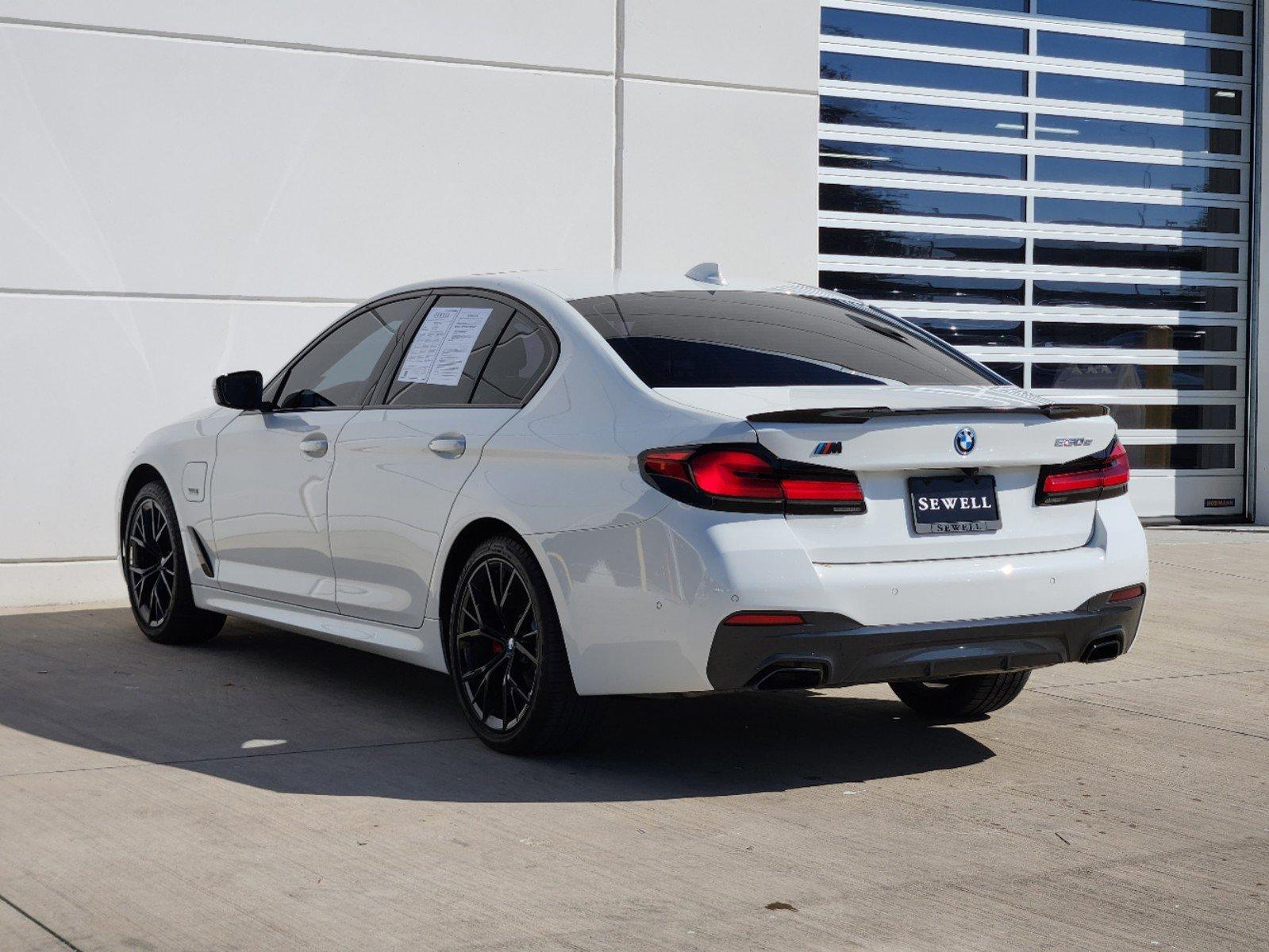 2022 BMW 530e Vehicle Photo in PLANO, TX 75024