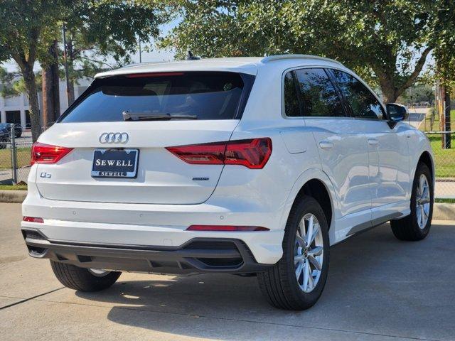 2025 Audi Q3 Vehicle Photo in HOUSTON, TX 77090