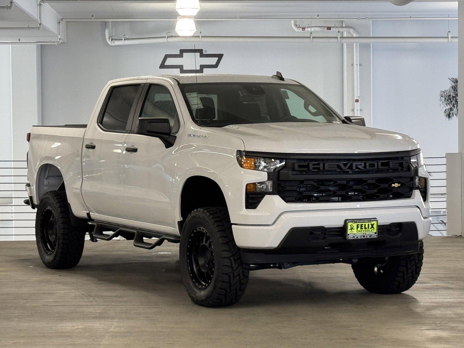 2025 Chevrolet Silverado 1500 Vehicle Photo in LOS ANGELES, CA 90007-3794