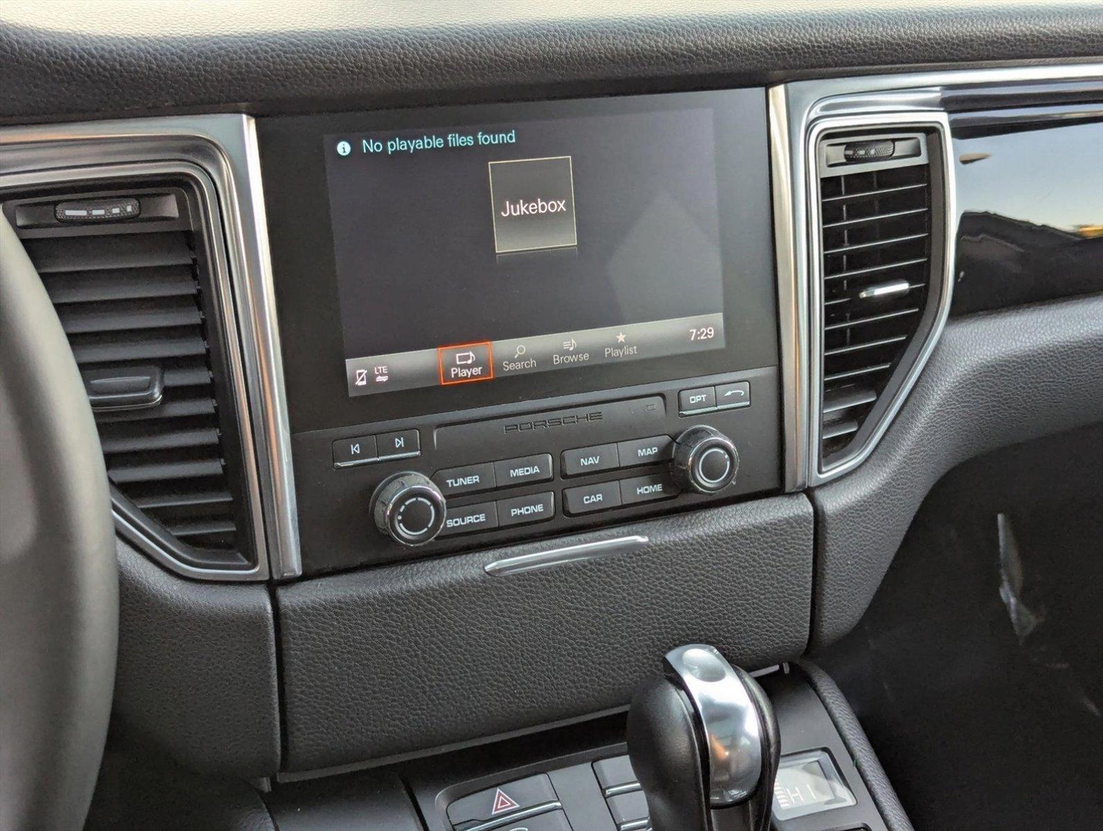 2018 Porsche Macan Vehicle Photo in Miami, FL 33169