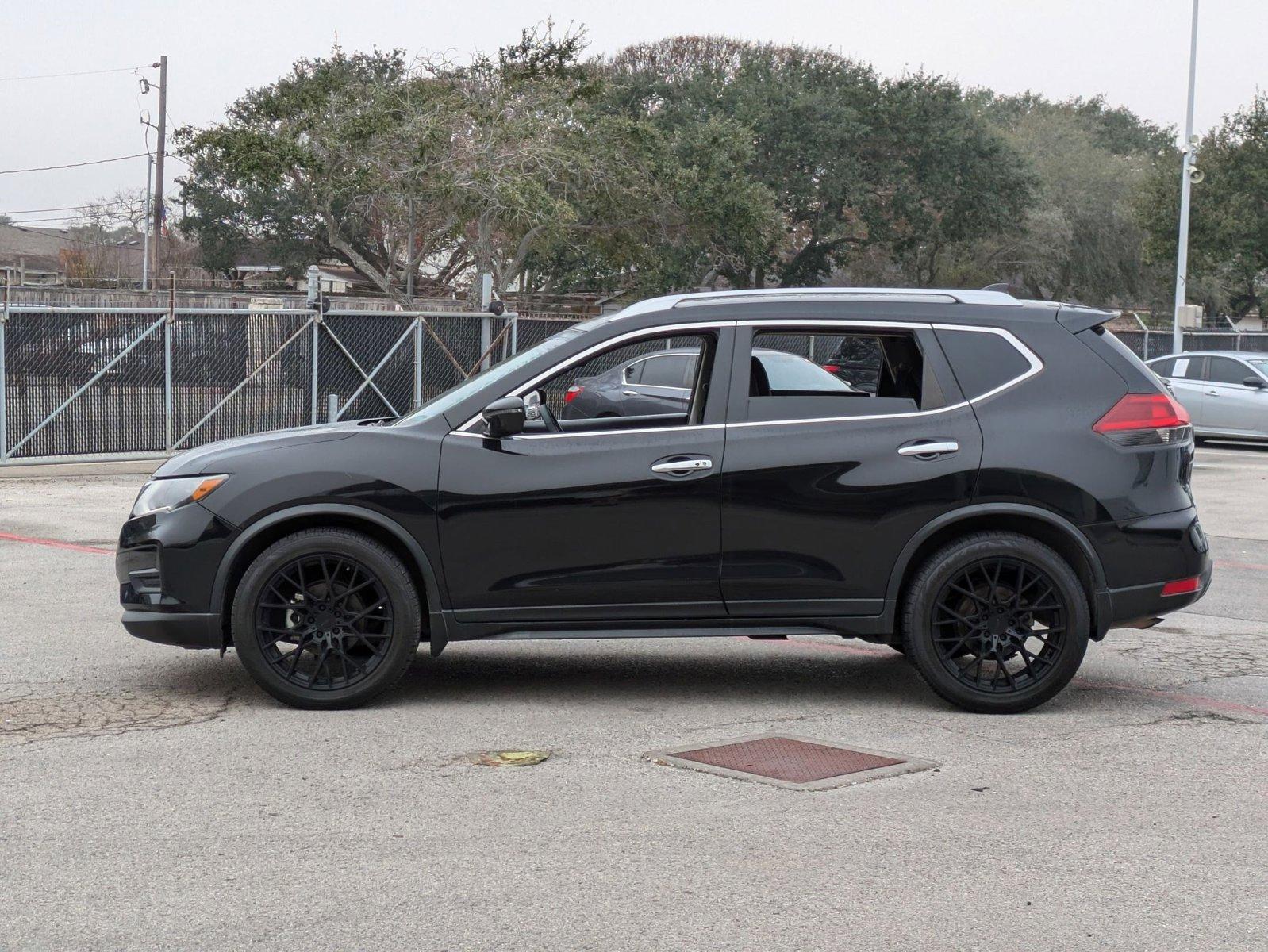 2018 Nissan Rogue Vehicle Photo in Corpus Christi, TX 78415