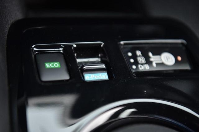 2024 Nissan LEAF Vehicle Photo in Ballwin, MO 63011