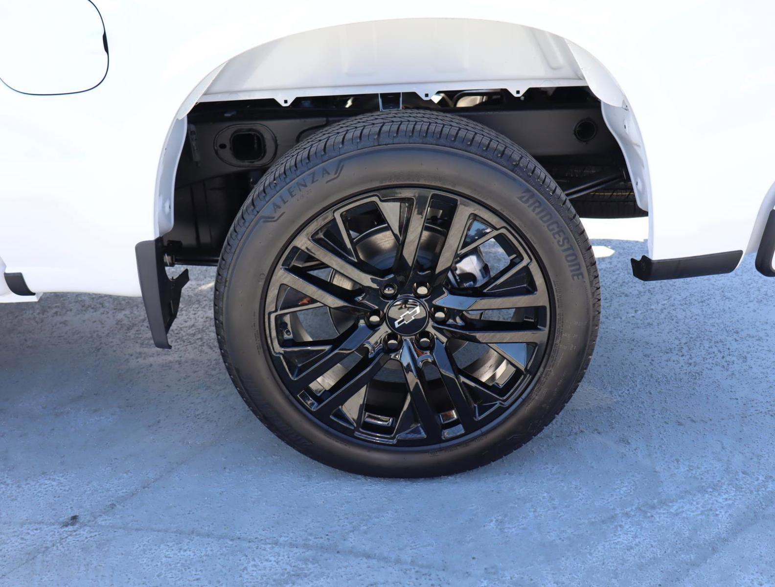 2025 Chevrolet Silverado 1500 Vehicle Photo in LOS ANGELES, CA 90007-3794