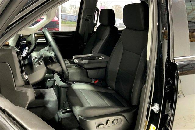 2023 Chevrolet Silverado 1500 Vehicle Photo in TOPEKA, KS 66609-0000
