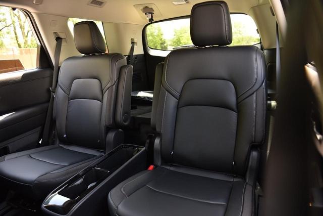 2025 Nissan Pathfinder Vehicle Photo in Ballwin, MO 63011