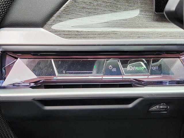 2023 BMW 760i xDrive Vehicle Photo in PLANO, TX 75024