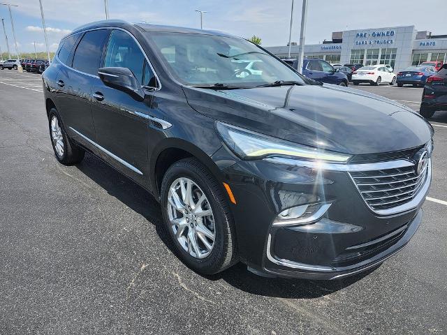 2023 Buick Enclave Vehicle Photo in GREEN BAY, WI 54304-5303