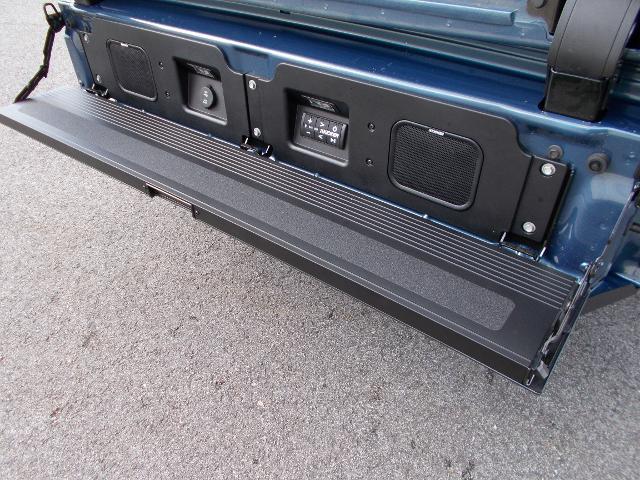 2025 GMC Sierra 1500 Vehicle Photo in LOWELL, MA 01852-4336