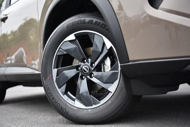 2025 Nissan Rogue Vehicle Photo in Ballwin, MO 63011