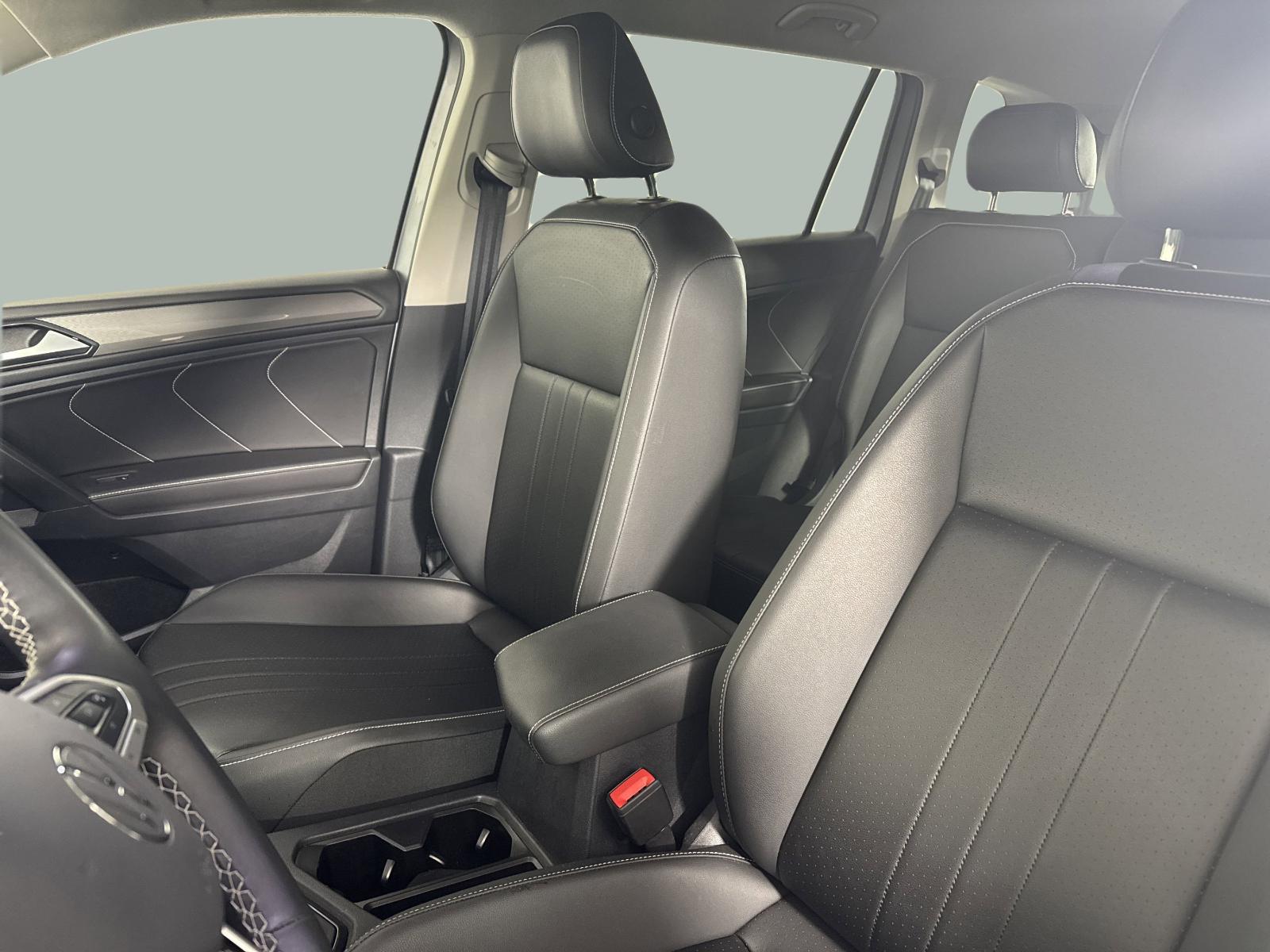 2024 Volkswagen Tiguan Vehicle Photo in Georgetown, TX 78626