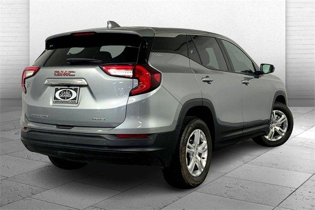 2024 GMC Terrain Vehicle Photo in KANSAS CITY, MO 64114-4545