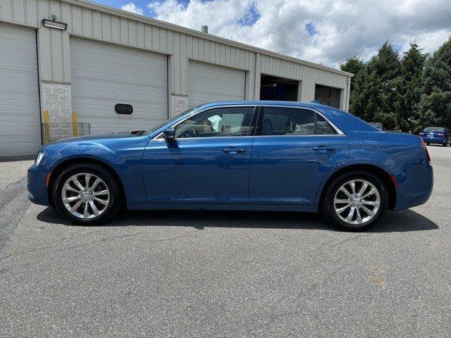 2020 Chrysler 300 Vehicle Photo in Mechanicsburg, PA 17050-1707