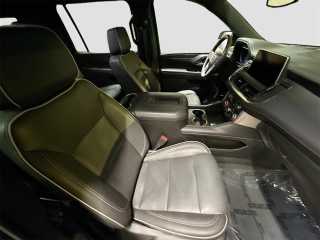 2023 GMC Yukon XL Vehicle Photo in EVERETT, WA 98203-5662