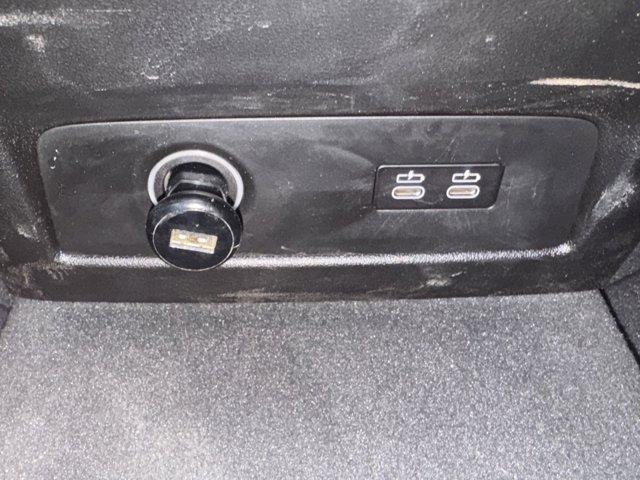 2025 BMW X5 M60i Vehicle Photo in LEOMINSTER, MA 01453-2952