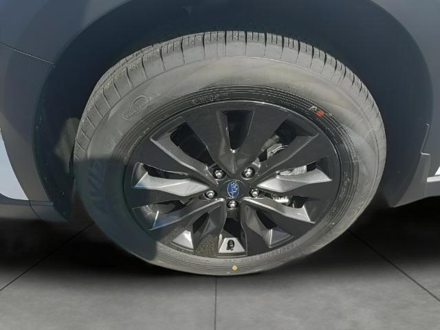 2025 Subaru Outback Vehicle Photo in Green Bay, WI 54304