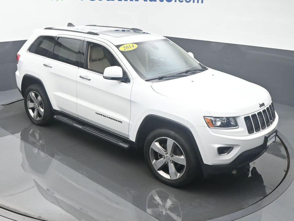 2014 Jeep Grand Cherokee Vehicle Photo in Marion, IA 52302