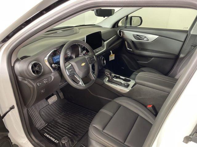 2025 Chevrolet Blazer Vehicle Photo in PHOENIX, AZ 85014-3381