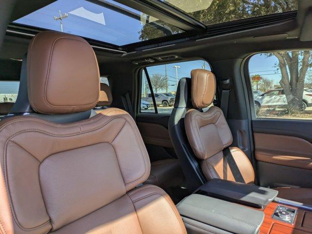 2024 Lincoln Navigator Vehicle Photo in SELMA, TX 78154-1460