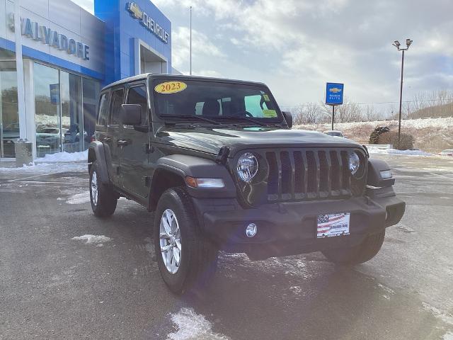 2023 Jeep Wrangler Vehicle Photo in Gardner, MA 01440