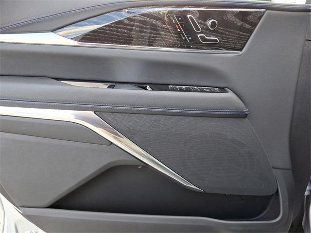 2025 Cadillac ESCALADE IQ Vehicle Photo in ALLENTOWN, PA 18103-7399