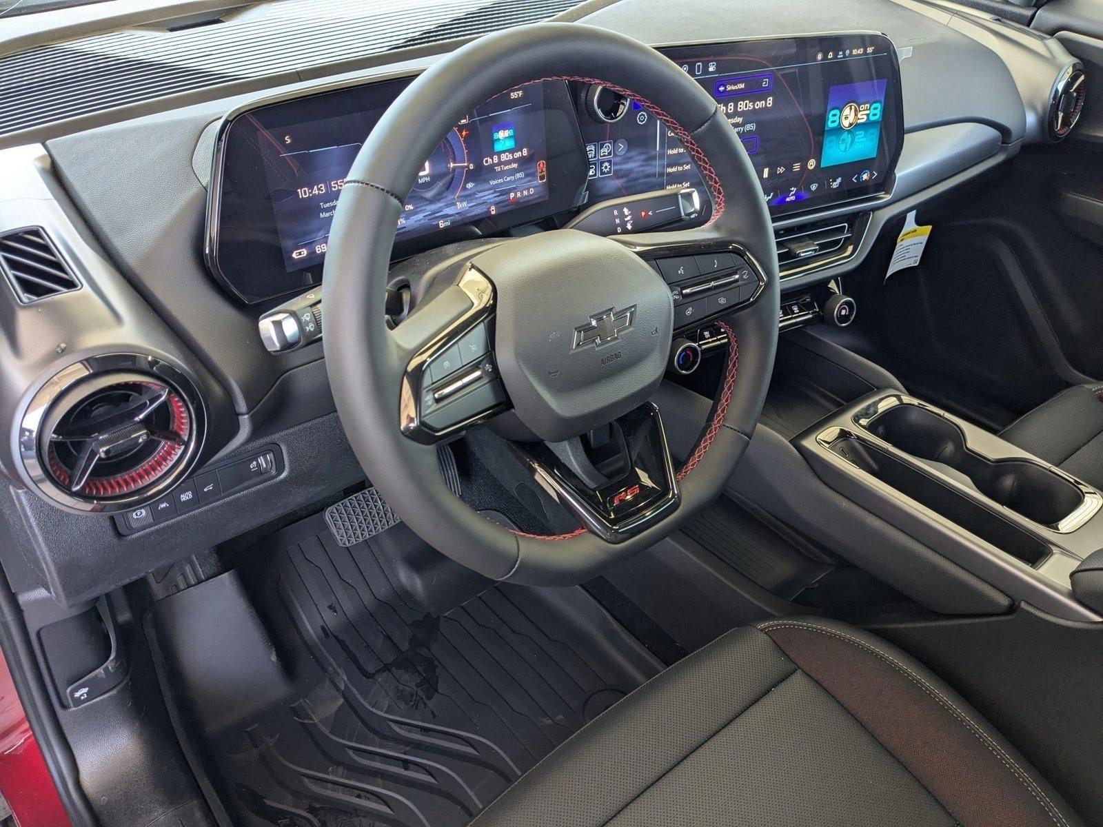2025 Chevrolet Equinox EV Vehicle Photo in VALENCIA, CA 91355-1705