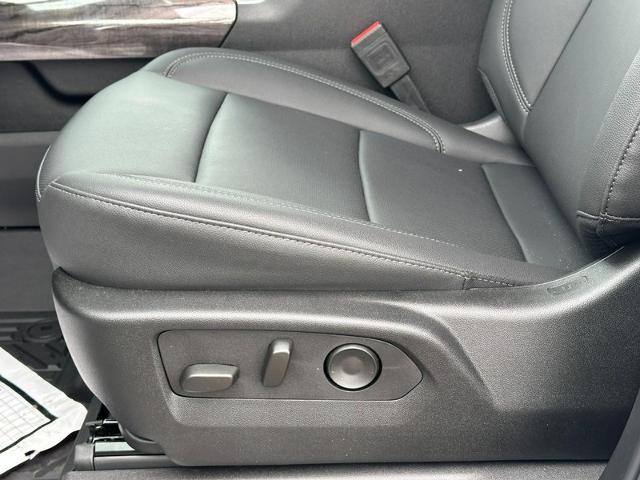 2025 Chevrolet Silverado 2500 HD Vehicle Photo in COLUMBIA, MO 65203-3903