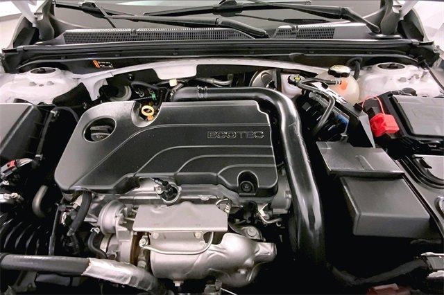 2020 Chevrolet Malibu Vehicle Photo in INDEPENDENCE, MO 64055-1377