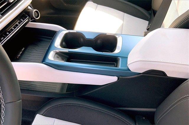 2025 Chevrolet Equinox EV Vehicle Photo in KANSAS CITY, MO 64114-4502