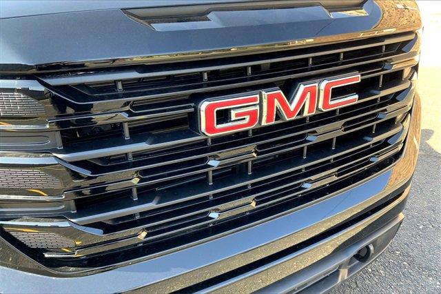 2024 GMC Sierra 1500 Vehicle Photo in TOPEKA, KS 66609-0000