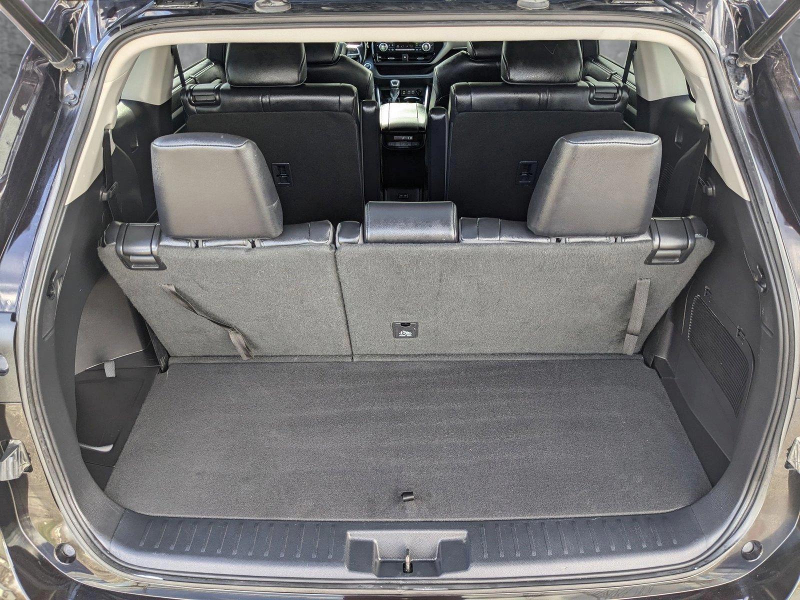 2022 Toyota Highlander Vehicle Photo in Spokane Valley, WA 99212