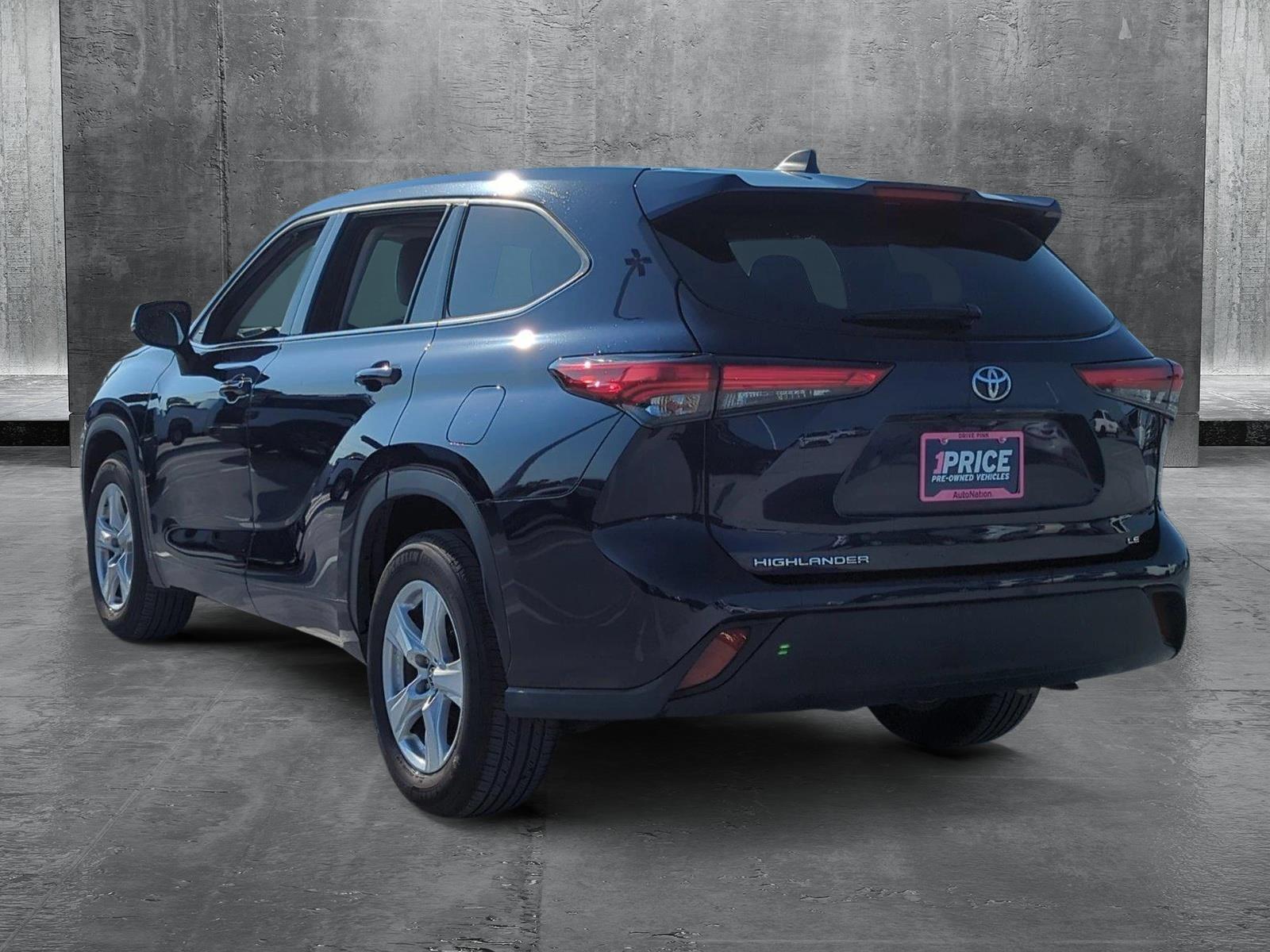 2022 Toyota Highlander Vehicle Photo in Ft. Myers, FL 33907