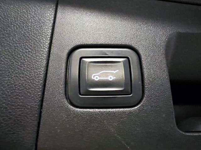 2022 Cadillac XT5 Vehicle Photo in Roslyn, NY 11576