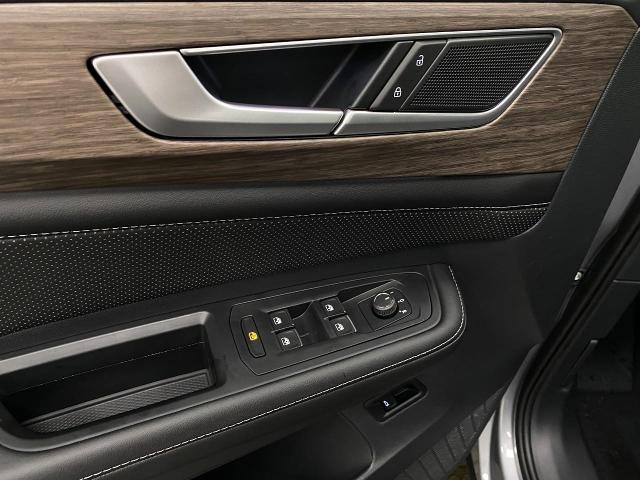 2025 Volkswagen Atlas Vehicle Photo in Appleton, WI 54913