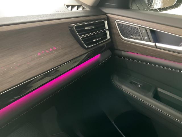 2025 Volkswagen Atlas Vehicle Photo in Oshkosh, WI 54904
