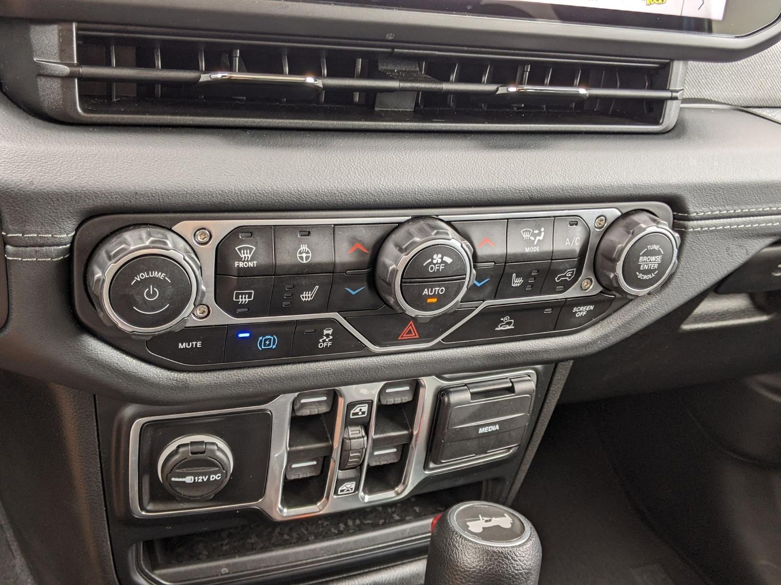 2024 Jeep Wrangler 4xe Vehicle Photo in Seguin, TX 78155