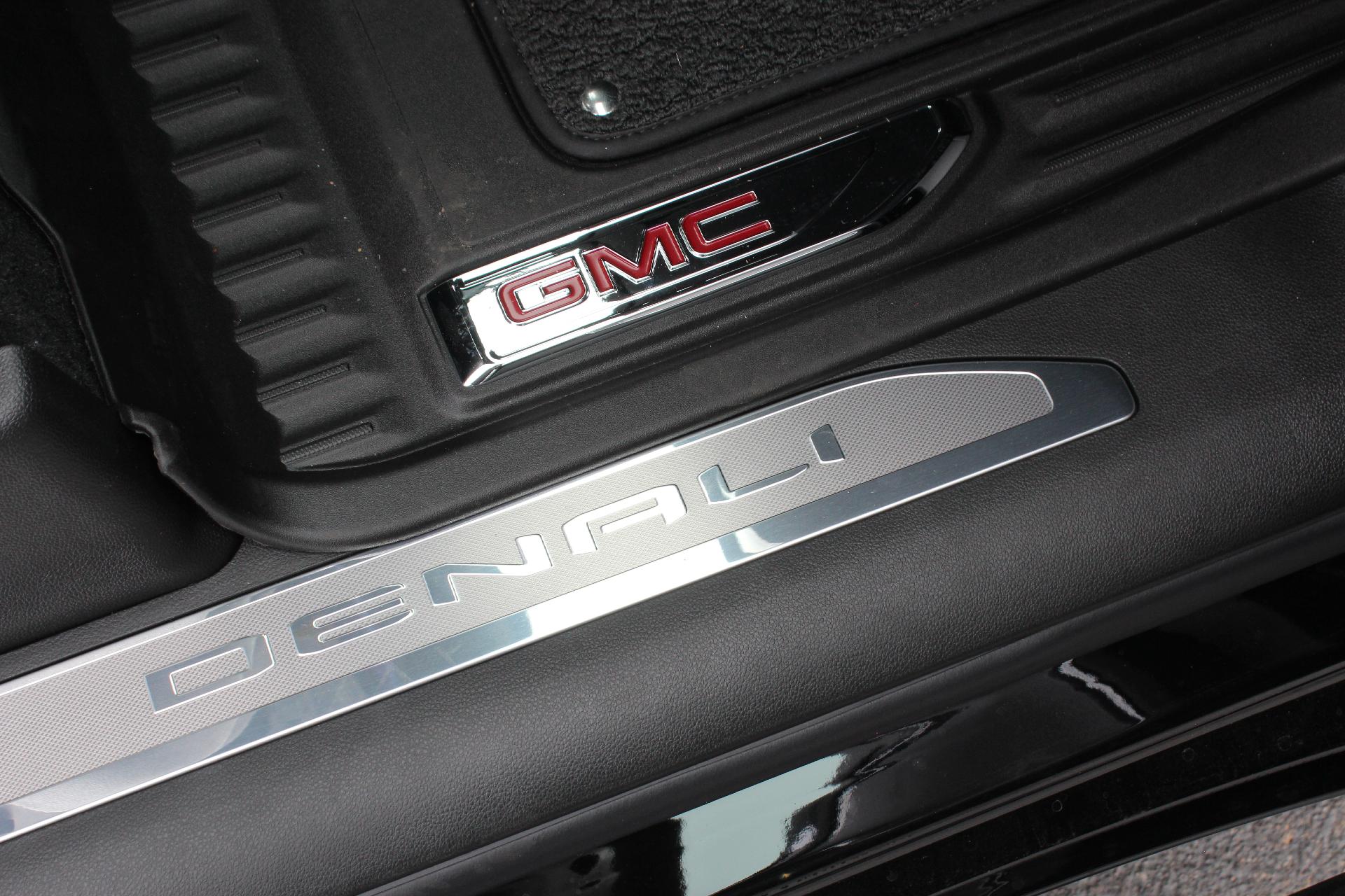 2025 GMC Sierra 1500 Vehicle Photo in AURORA, CO 80012-4011