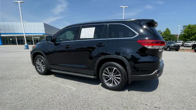 2019 Toyota Highlander Vehicle Photo in BENTONVILLE, AR 72712-4322