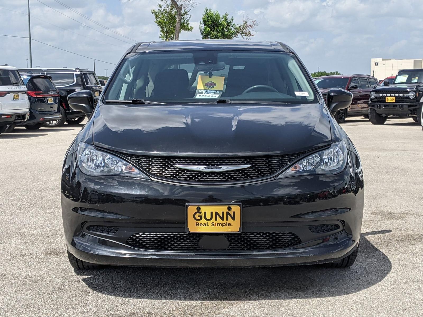 2023 Chrysler Voyager Vehicle Photo in Seguin, TX 78155
