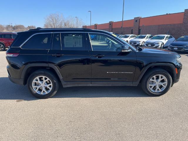 2023 Jeep Grand Cherokee Vehicle Photo in Cedar Rapids, IA 52402