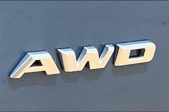 2025 Cadillac XT4 Vehicle Photo in KANSAS CITY, MO 64114-4545