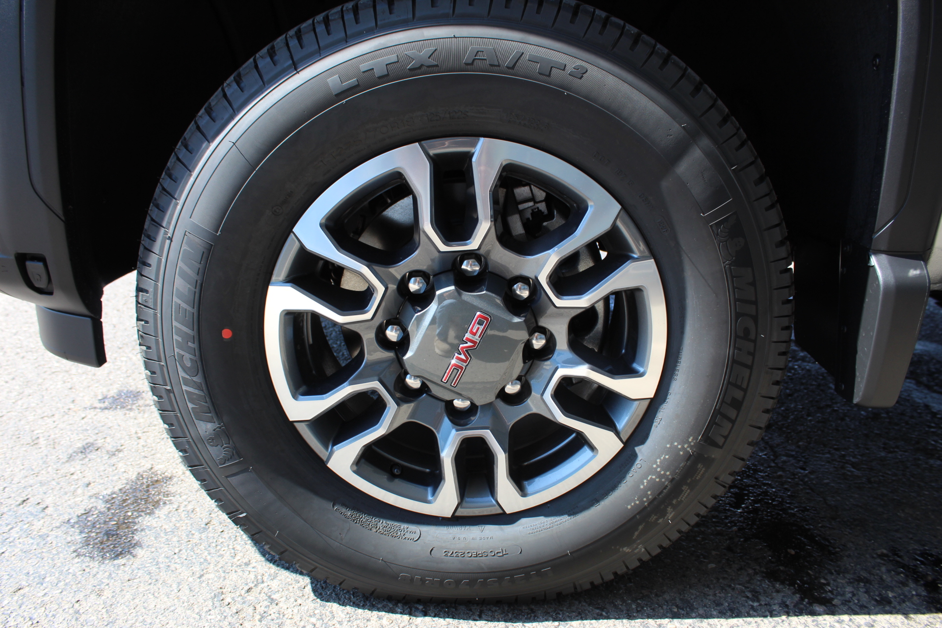 View vehicle photo 6